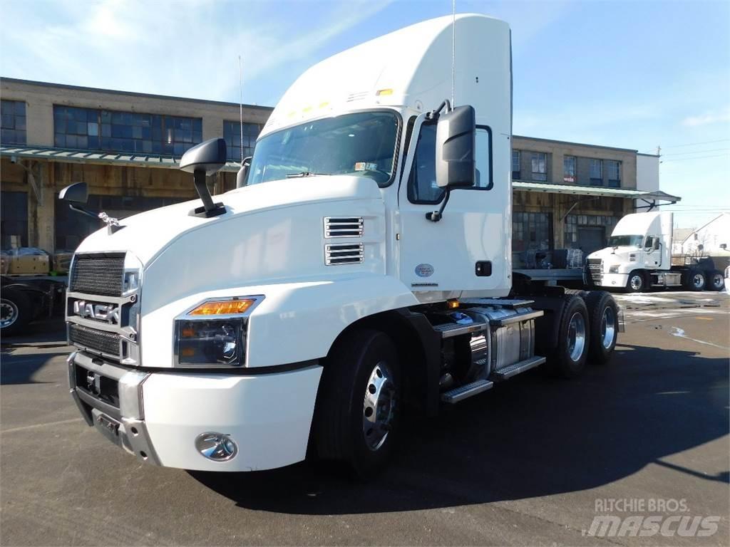 Mack AN64T Tractores (camiões)