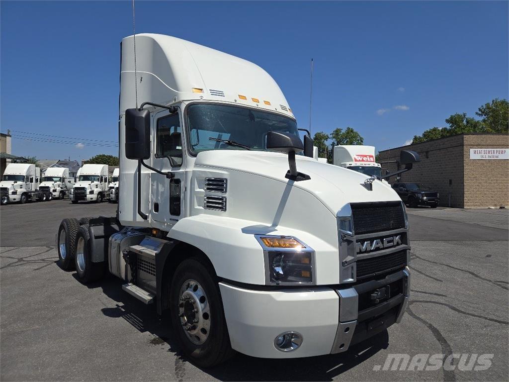 Mack AN64T Tractores (camiões)