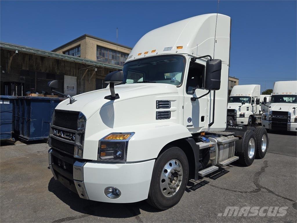 Mack AN64T Tractores (camiões)