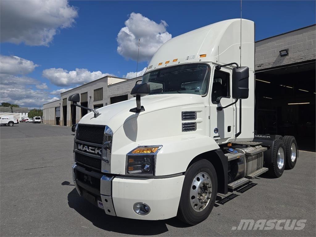 Mack AN64T Tractores (camiões)