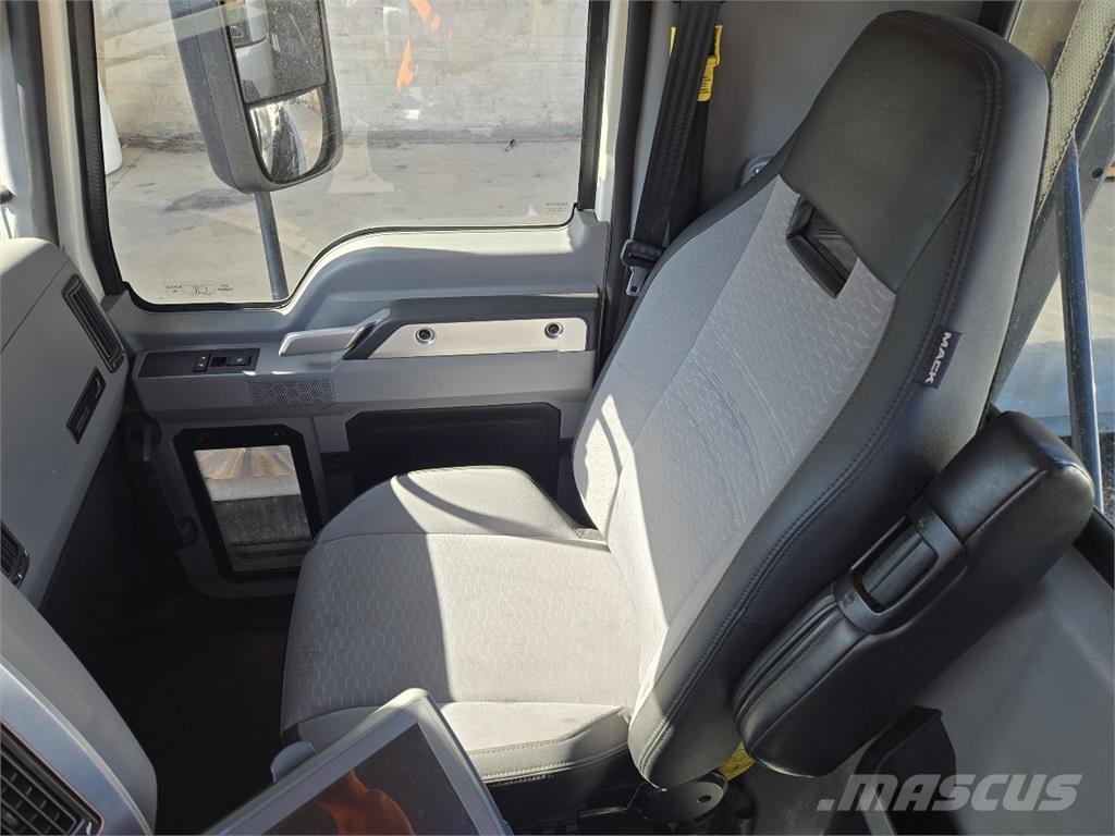 Mack AN64T Tractores (camiões)