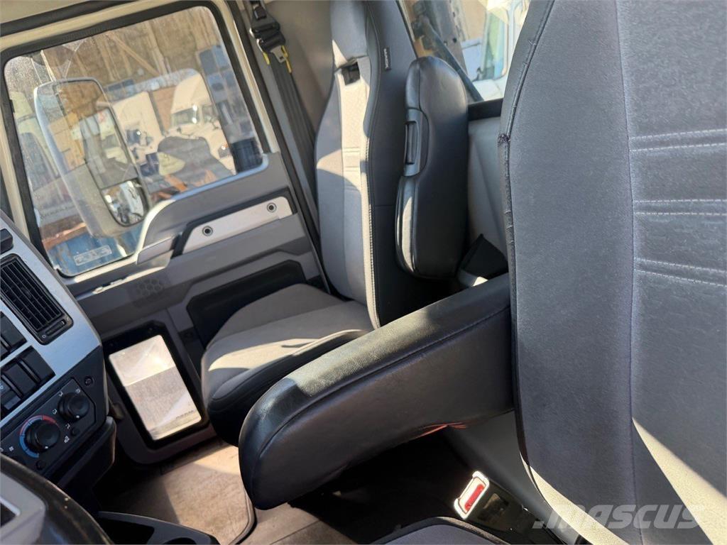 Mack AN64T Tractores (camiões)