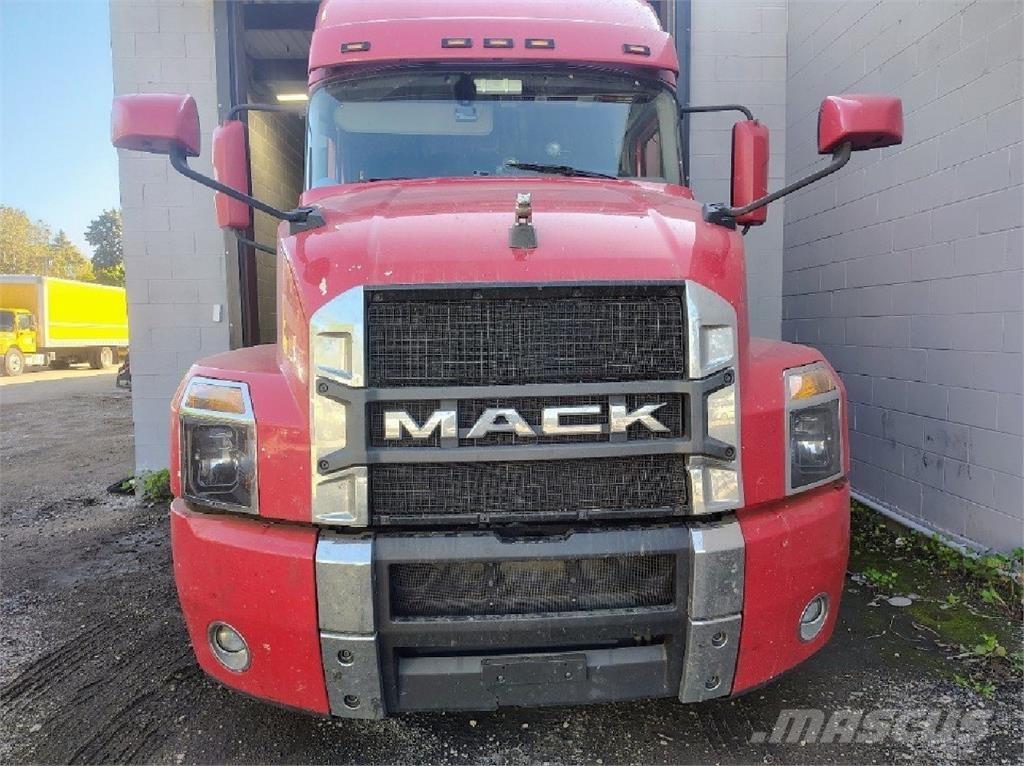 Mack Anthem 64T Tractores (camiões)