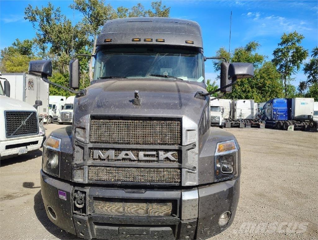 Mack Anthem 64T Tractores (camiões)