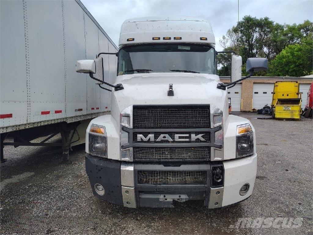 Mack Anthem 64T Tractores (camiões)