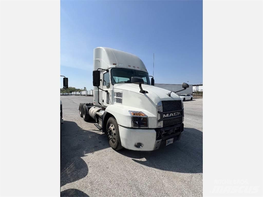 Mack Anthem AN64T Tractores (camiões)