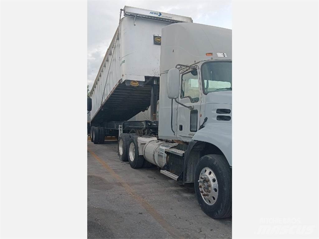 Mack CXU Tractores (camiões)