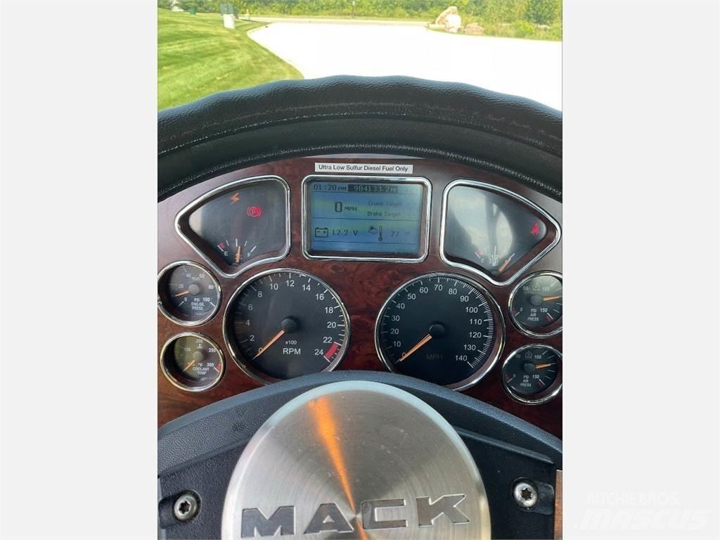 Mack CXU613 Tractores (camiões)