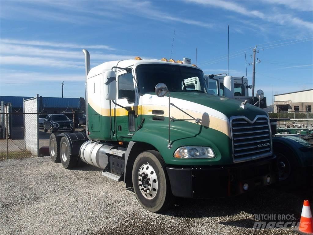 Mack CXU613 Tractores (camiões)