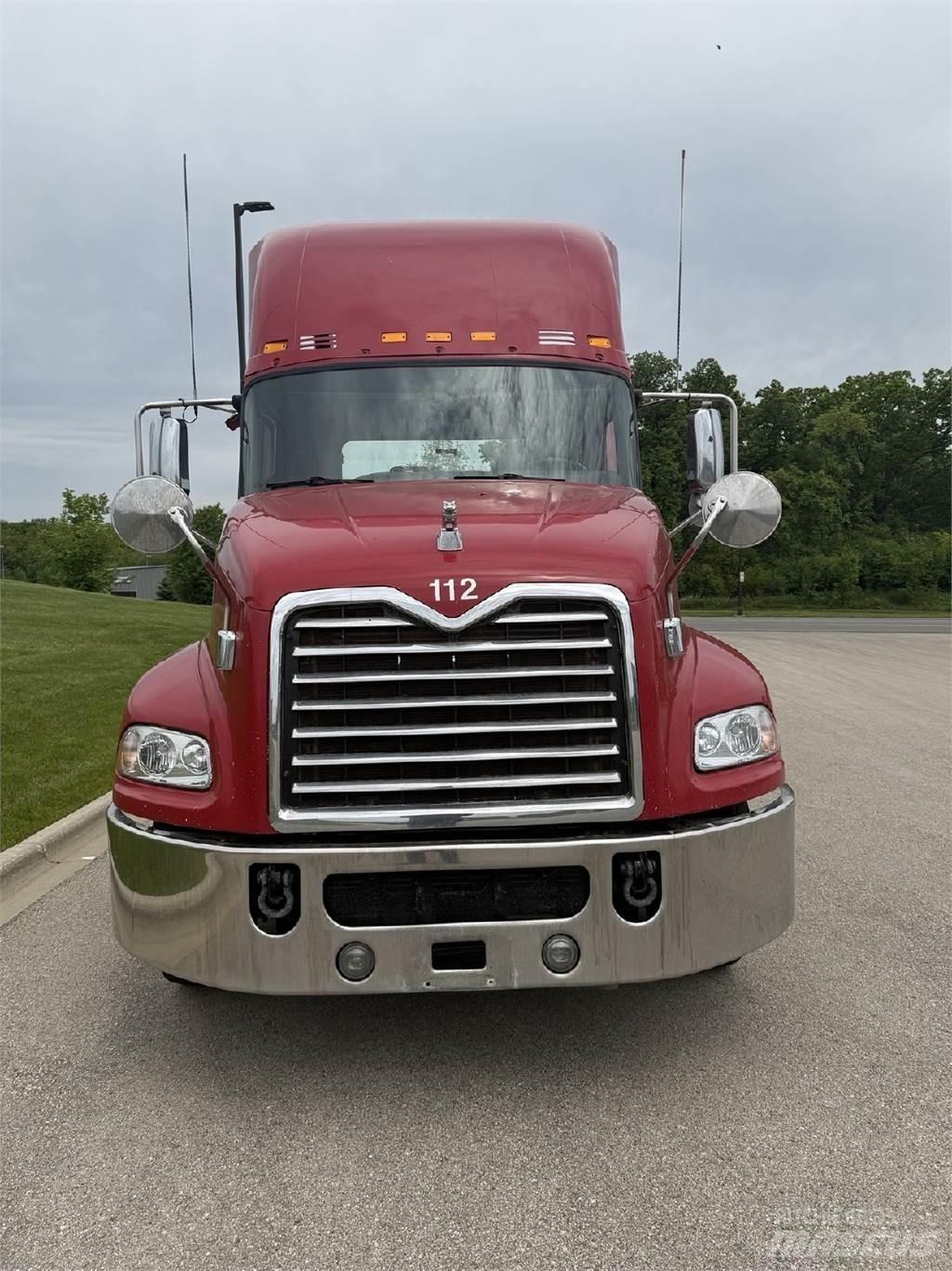 Mack CXU613 Tractores (camiões)