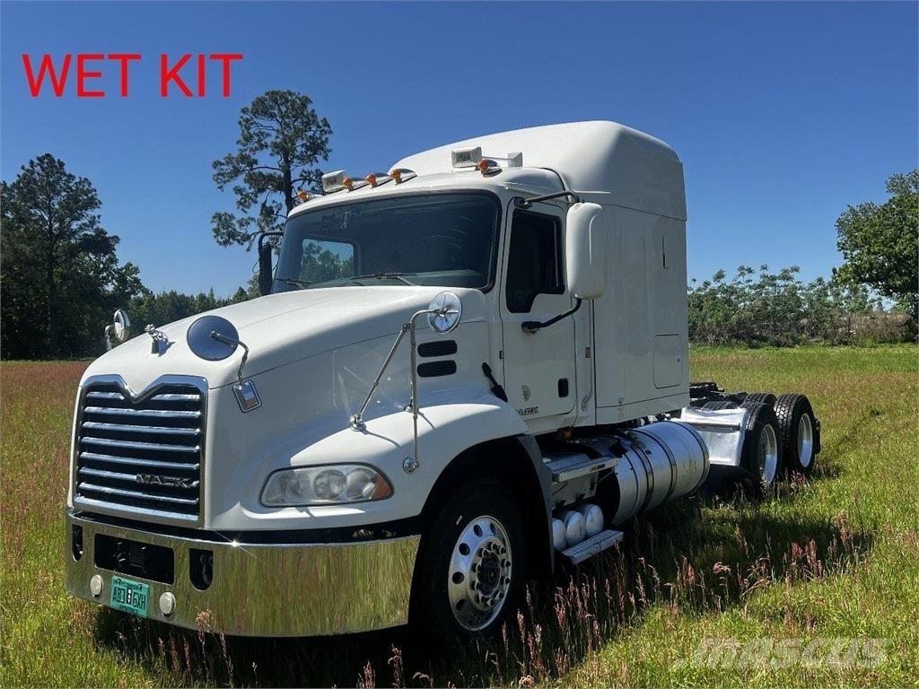Mack CXU613 Tractores (camiões)