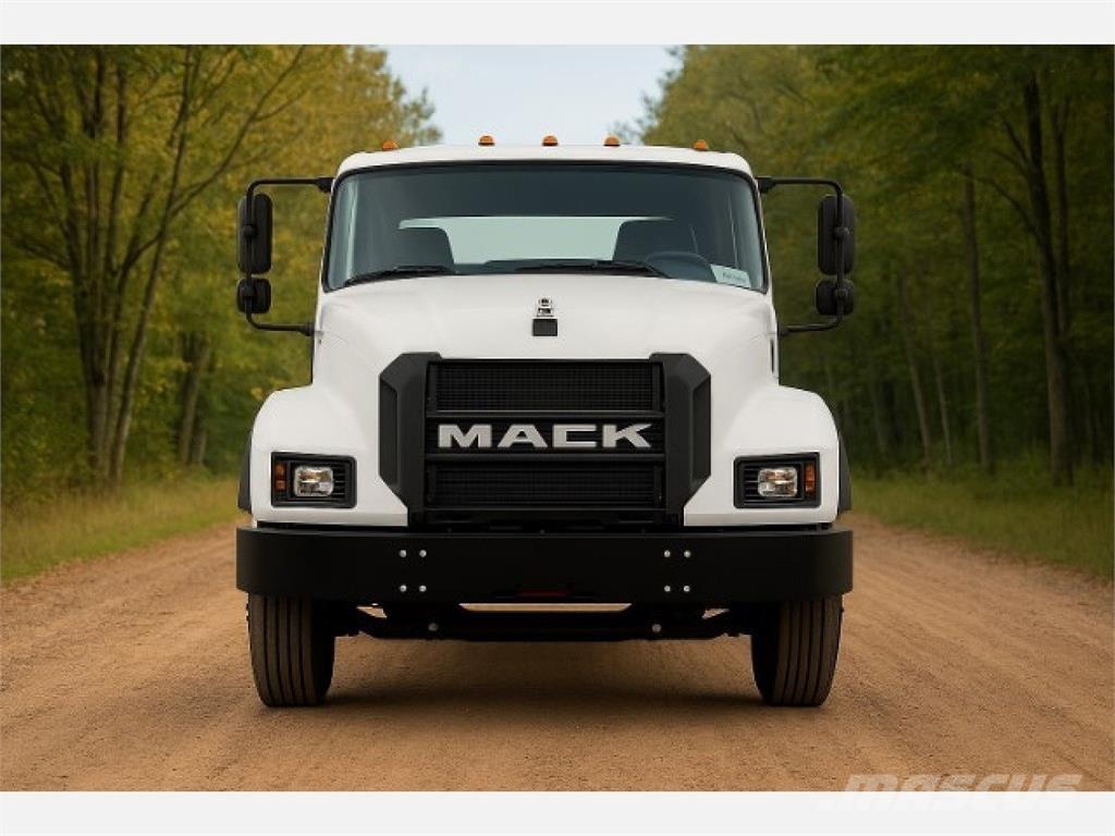 Mack MD6 Camiões de chassis e cabine