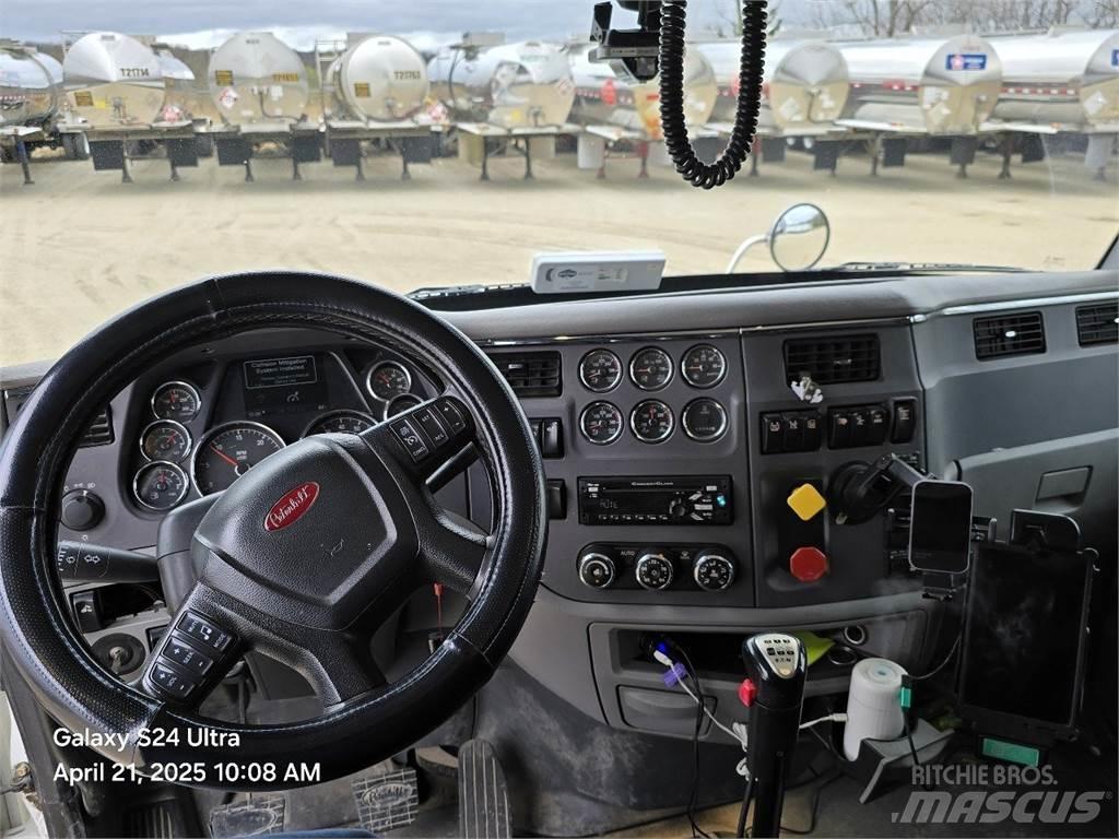 Peterbilt 567 Tractores (camiões)