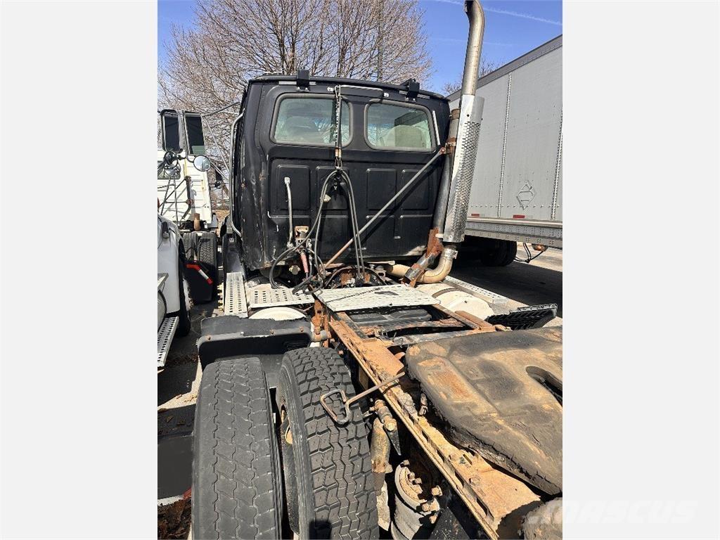 Sterling A9500 Tractores (camiões)