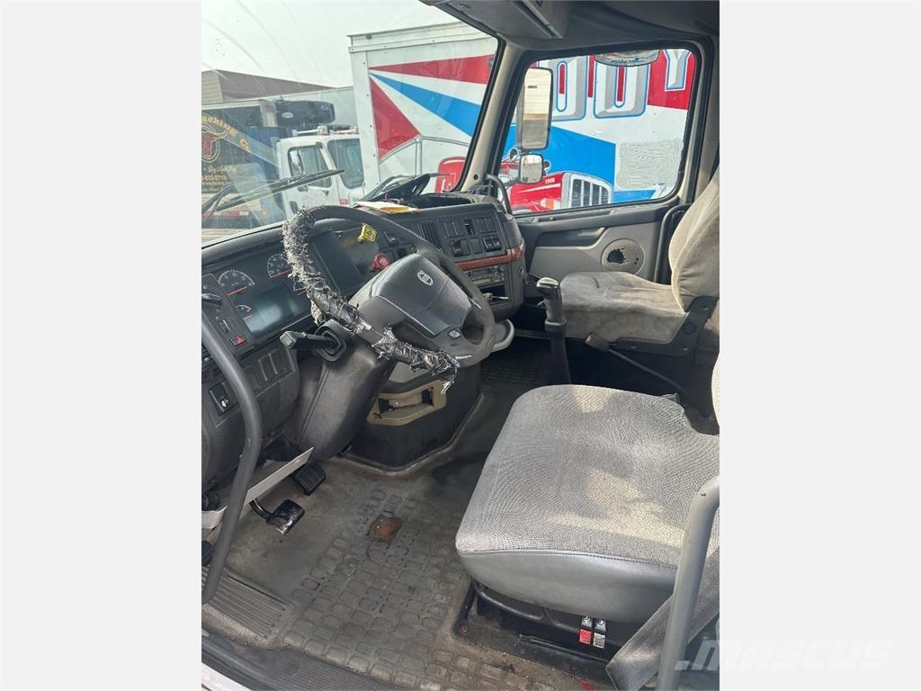 Volvo VNL Tractores (camiões)