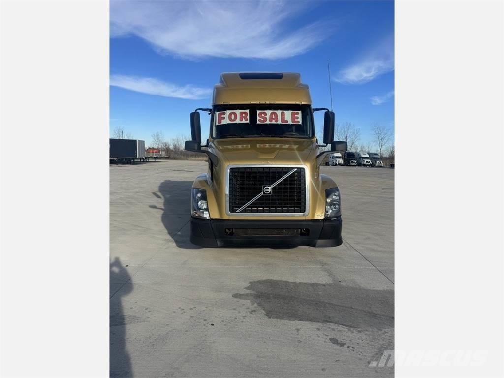 Volvo VNL 780 Tractores (camiões)