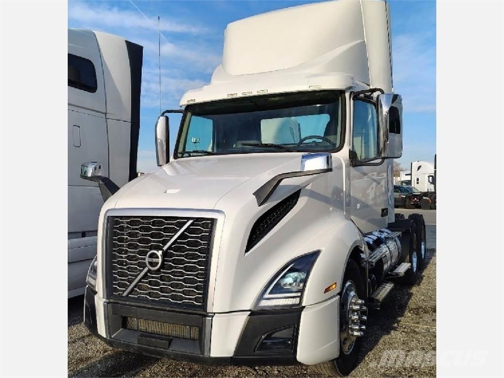 Volvo VNL300 Tractores (camiões)