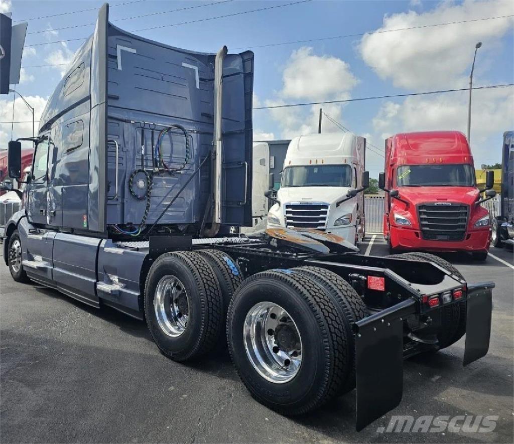 Volvo VNL64T760 Tractores (camiões)