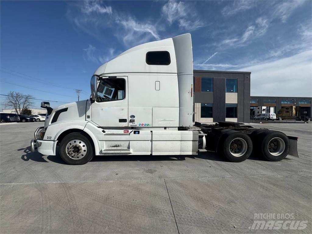 Volvo VNL670 Tractores (camiões)