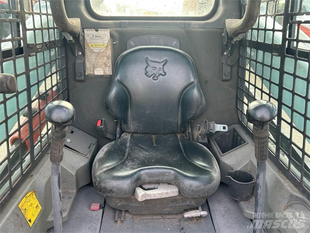 Bobcat S530 Carregadoras de direcção deslizante
