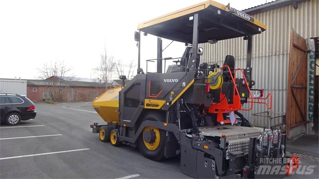  P6870D P6870D Pavimentadoras de asfalto