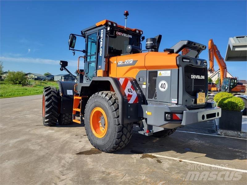 Develon DL220-7 Pás carregadoras de rodas