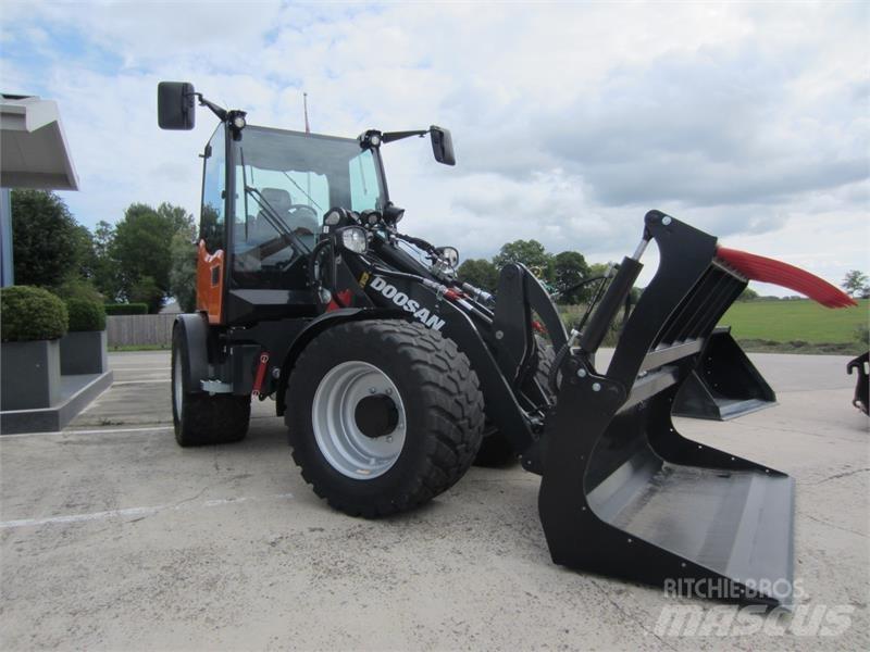 Develon DL85-7 Pás carregadoras de rodas