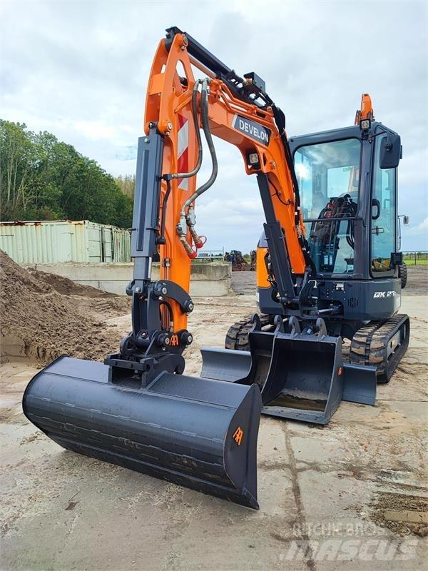 Develon DX27z-7 Mini Escavadoras <7t