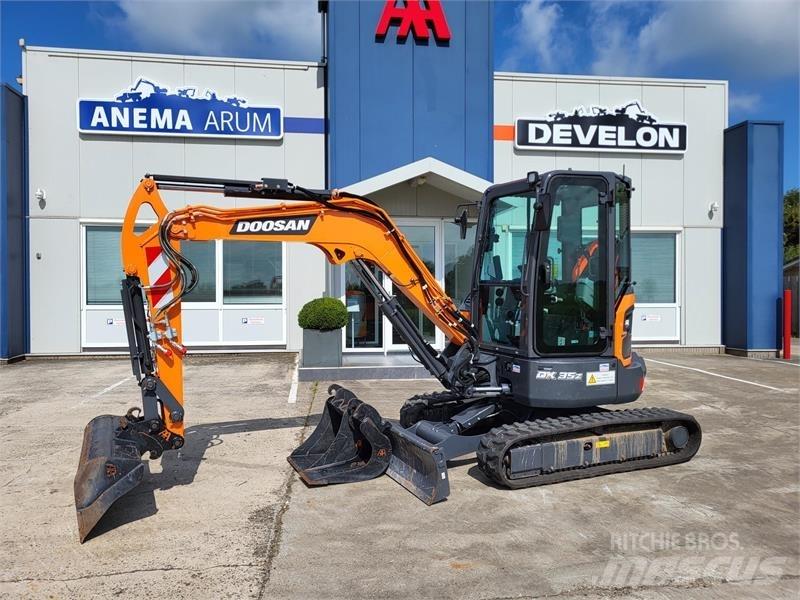 Develon DX35z-7 Mini Escavadoras <7t