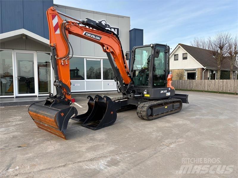 Develon DX63-7 Escavadoras Midi 7t - 12t