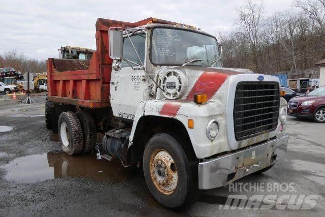 Ford 9000 Camiões basculantes