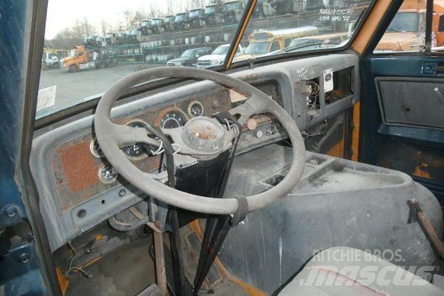 GMC TJ9C042 Camiões de chassis e cabine