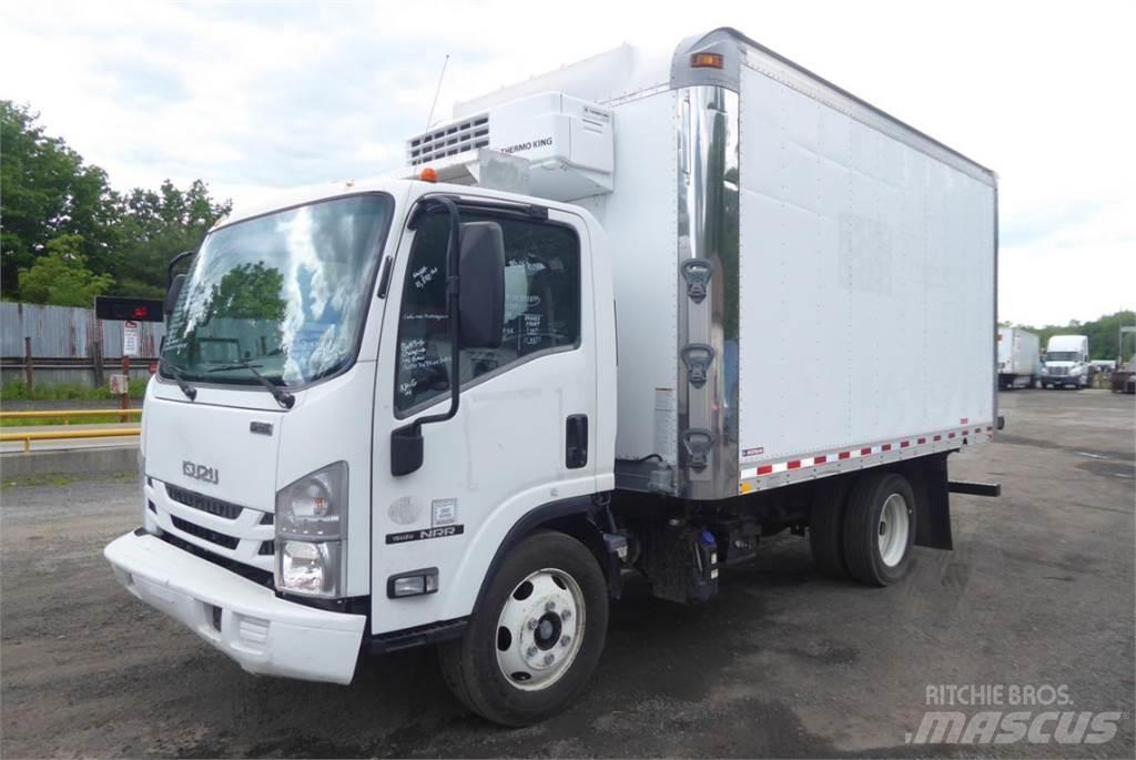 Isuzu NPR Camiões de caixa fechada