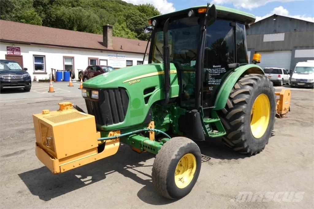 John Deere 5085M Tratores Agrícolas usados