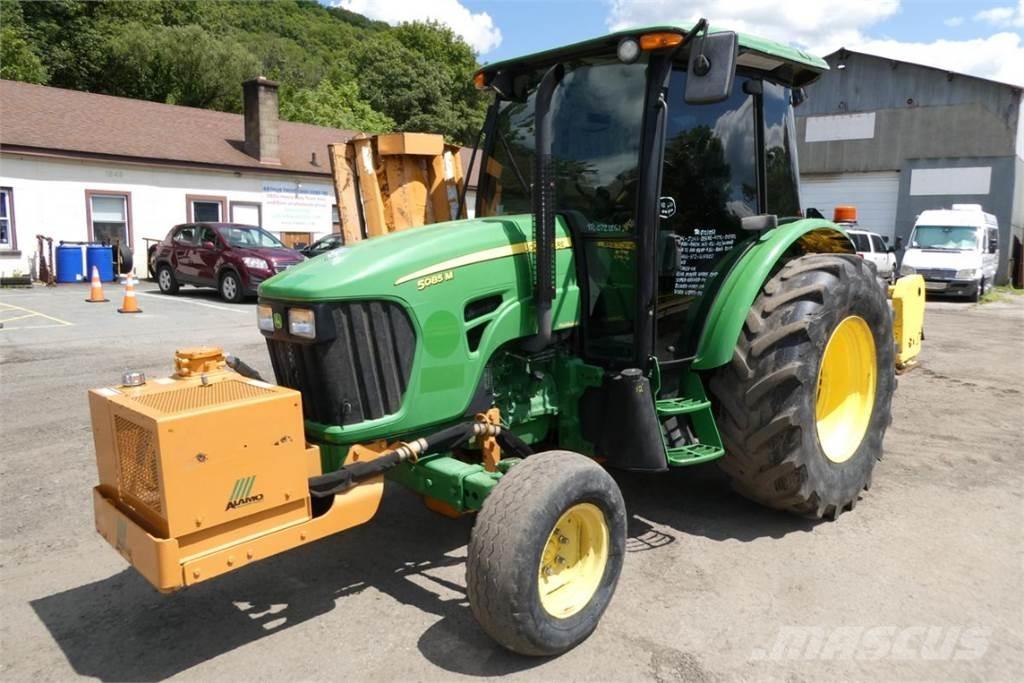 John Deere 5085M Tratores Agrícolas usados