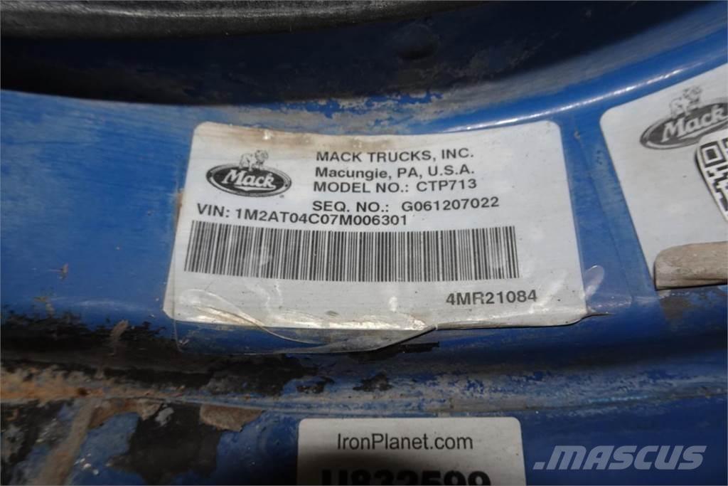 Mack CTP713 Camiões de betão