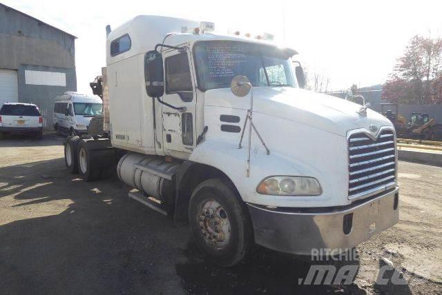Mack CXN613 Tractores (camiões)