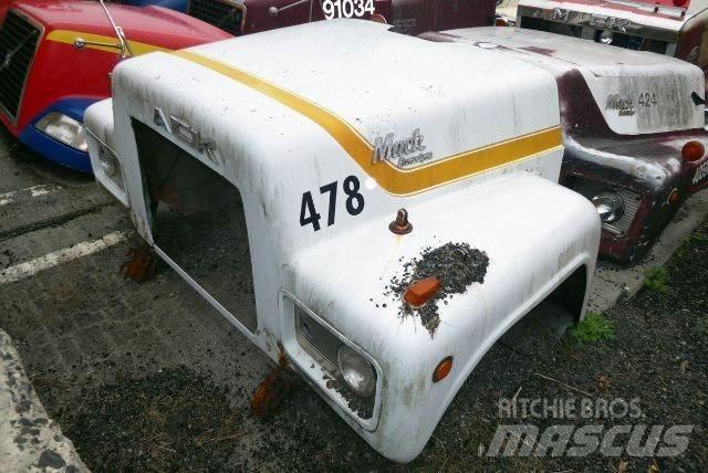 Mack R690T Transportes - Outros

