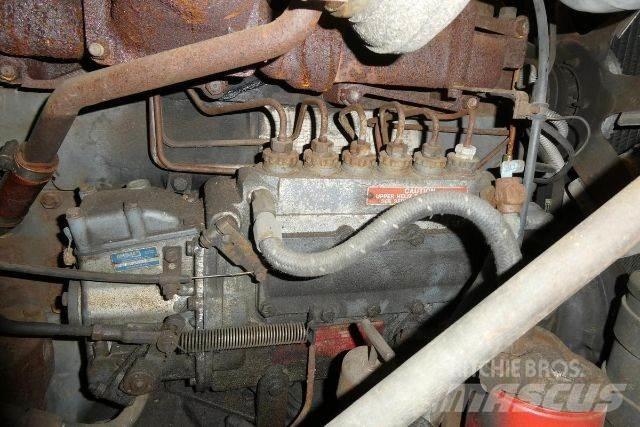 Mack R690T Camiões de chassis e cabine