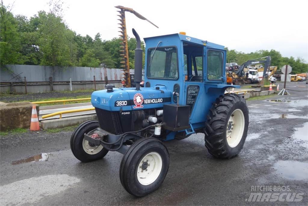 New Holland 3930 Tratores Agrícolas usados