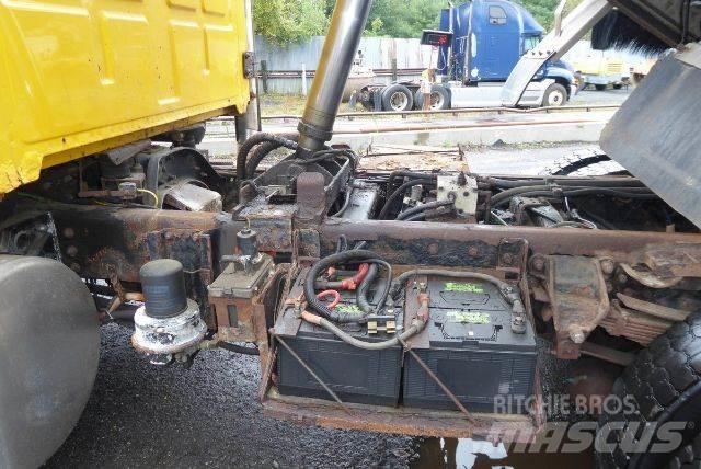 Sterling L8500 Camiões basculantes