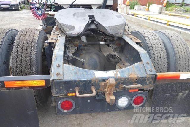 Volvo VNL42T Camiões de chassis e cabine