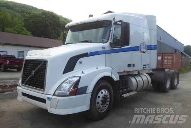 Volvo VNL64T Tractores (camiões)