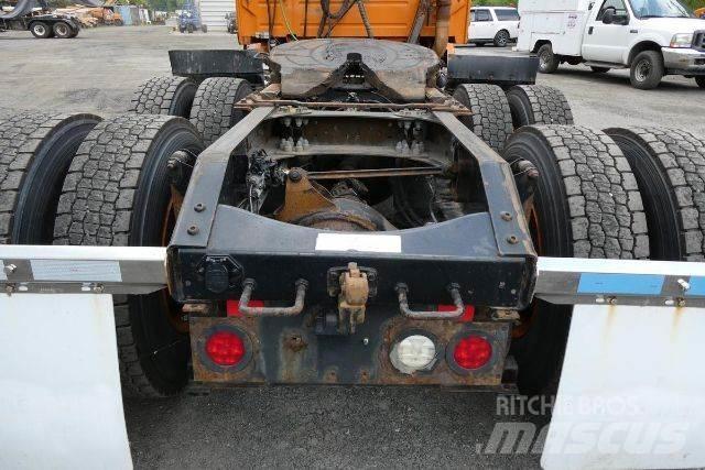 Volvo VNM64T Camiões de chassis e cabine