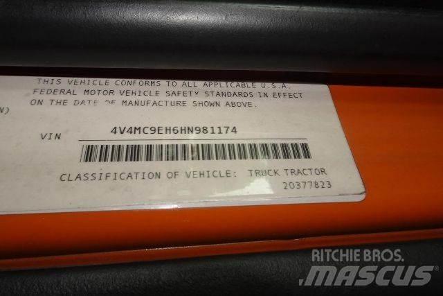 Volvo VNM64T Camiões de chassis e cabine