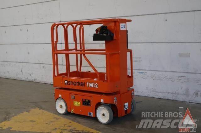 Snorkel TM12 Elevadores braços articulados