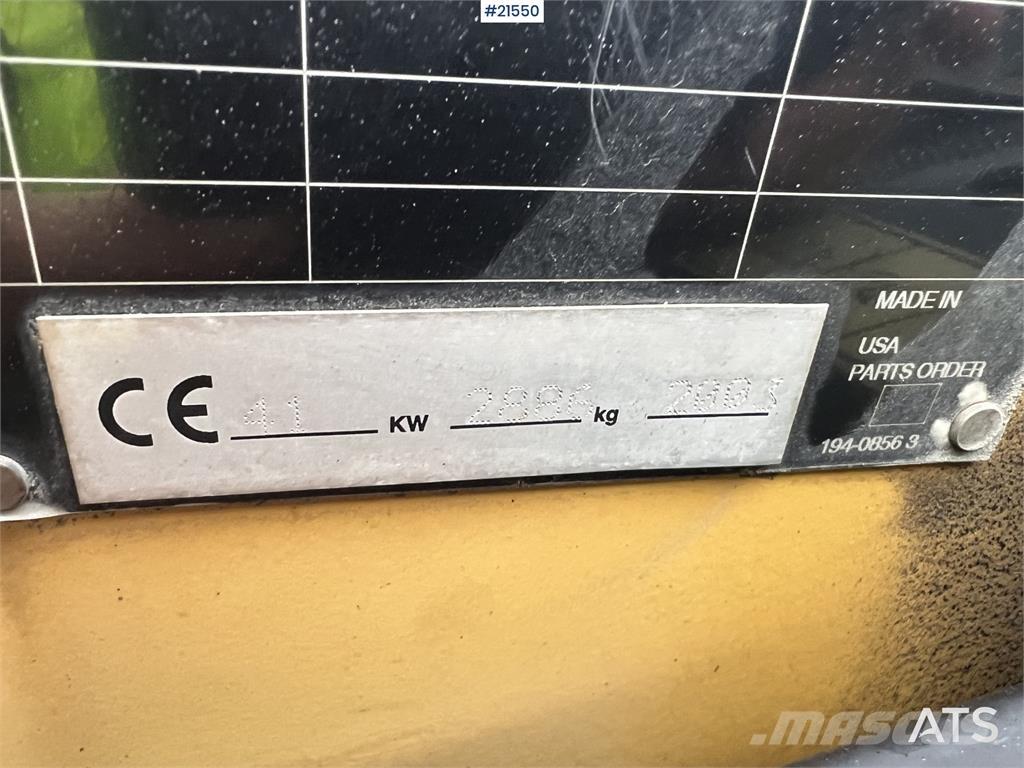 CAT 226 Carregadoras de direcção deslizante