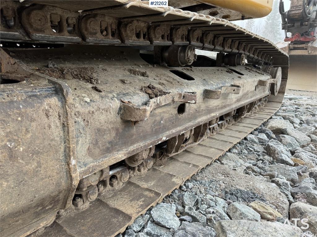 CAT 323 Escavadoras de rastos