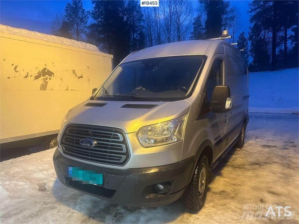 Ford Transit 4x4 van. Carrinhas de caixa fechada