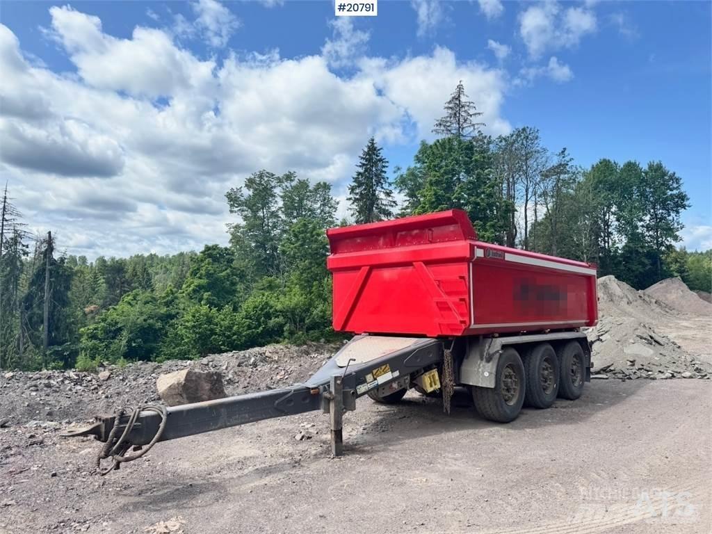 Istrail Trailer. Reboques basculantes